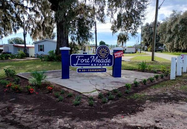 1010 Michigan Street a Fort Meade, FL Mobile or Manufactured Home for Sale